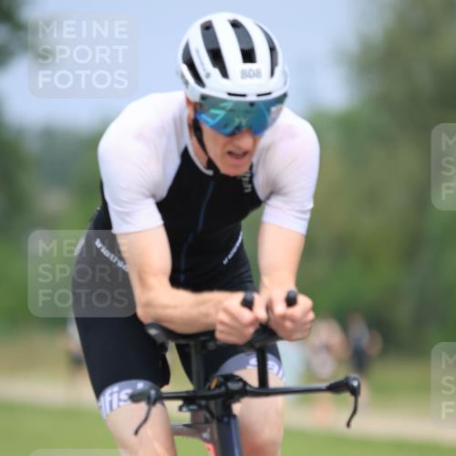 21.06.2025 - 27. Vierlanden-Triathlon H.Heesch http://msf.ph/oto/7995408 15.06.2025 12:16:48 Radfahren 808, 817, 862, 918 meine-sportfotos.de
