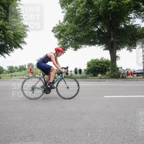 15.06.2025 - 7 Türme Triathlon Yannick Fuchs http://msf.ph/oto/7995495 15.06.2025 13:43:30 Radfahren 195, 600, 933, 987, 1110, 1137 meine-sportfotos.de