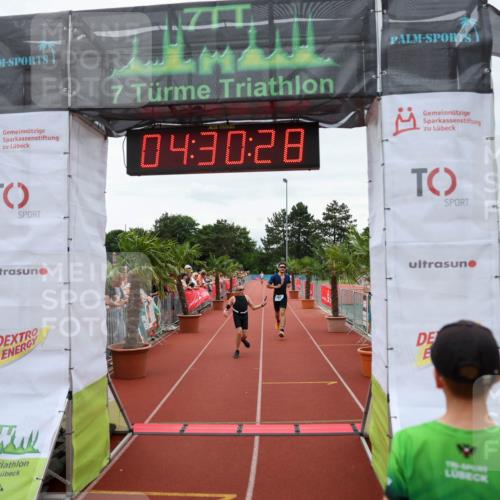 15.06.2025 - 7 Türme Triathlon Michael Strokosch http://msf.ph/oto/7995502 15.06.2025 14:30:28 Ziel 464, 753, 785, 843 meine-sportfotos.de