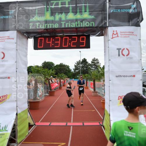 15.06.2025 - 7 Türme Triathlon Michael Strokosch http://msf.ph/oto/7995529 15.06.2025 14:30:29 Ziel 464, 753, 785, 843 meine-sportfotos.de