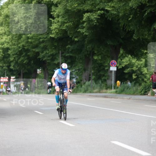 15.06.2025 - 7 Türme Triathlon Yannick Fuchs http://msf.ph/oto/7995586 15.06.2025 13:10:52 Radfahren 403, 472, 486, 529, 650, 675 meine-sportfotos.de