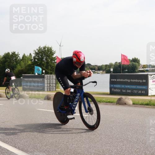 15.06.2025 - 27. Vierlanden-Triathlon H.Heesch http://msf.ph/oto/7995618 15.06.2025 09:20:07 Radfahren 3, 26, 100 meine-sportfotos.de