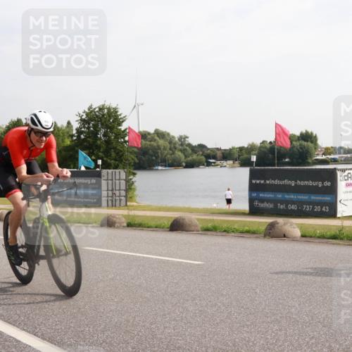 15.06.2025 - 27. Vierlanden-Triathlon H.Heesch http://msf.ph/oto/7995670 15.06.2025 09:20:29 Radfahren 75, 94, 191, 224, 229 meine-sportfotos.de