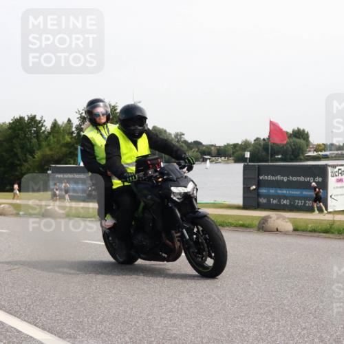 21.06.2025 - 27. Vierlanden-Triathlon H.Heesch http://msf.ph/oto/7995711 15.06.2025 11:27:55 Radfahren 757, 771, 826 meine-sportfotos.de