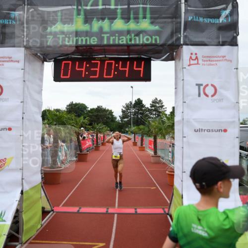 15.06.2025 - 7 Türme Triathlon Michael Strokosch http://msf.ph/oto/7995870 15.06.2025 14:30:44 Ziel 965 meine-sportfotos.de