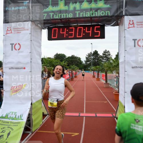 15.06.2025 - 7 Türme Triathlon Michael Strokosch http://msf.ph/oto/7995915 15.06.2025 14:30:45 Ziel 965 meine-sportfotos.de