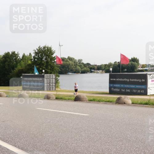 15.06.2025 - 27. Vierlanden-Triathlon H.Heesch http://msf.ph/oto/7995927 15.06.2025 09:22:25 Radfahren 154 meine-sportfotos.de