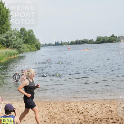 21.06.2025 - 27. Vierlanden-Triathlon MichiJ http://msf.ph/oto/7995942 15.06.2026 09:57:25 Schwimmen 293, 309, 324, 343 meine-sportfotos.de
