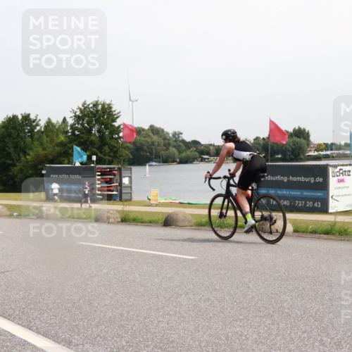 21.06.2025 - 27. Vierlanden-Triathlon H.Heesch http://msf.ph/oto/7995955 15.06.2025 11:28:58 Radfahren  meine-sportfotos.de
