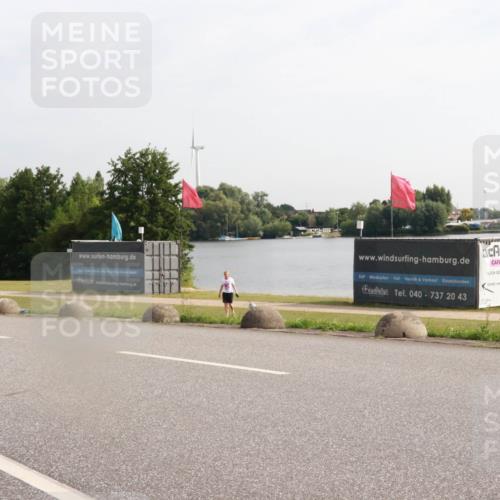 15.06.2025 - 27. Vierlanden-Triathlon H.Heesch http://msf.ph/oto/7995967 15.06.2025 09:22:27 Radfahren 154 meine-sportfotos.de