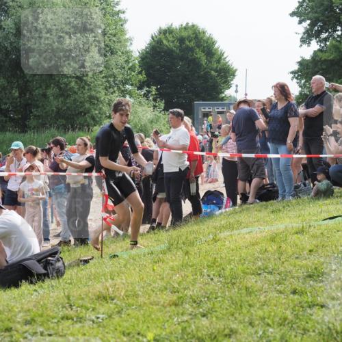 15.06.2025 - 27. Vierlanden-Triathlon KatJ http://msf.ph/oto/7995975 15.06.2025 09:55:25 Schwimmen 299, 306, 316, 327, 335, 348, 353 meine-sportfotos.de