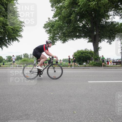 15.06.2025 - 7 Türme Triathlon Yannick Fuchs http://msf.ph/oto/7995985 15.06.2025 13:44:46 Radfahren 216, 228, 321, 371, 520, 555, 668, 754, 1050, 1159, 1189 meine-sportfotos.de
