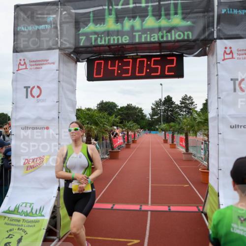 15.06.2025 - 7 Türme Triathlon Michael Strokosch http://msf.ph/oto/7996025 15.06.2025 14:30:51 Ziel 729, 965 meine-sportfotos.de
