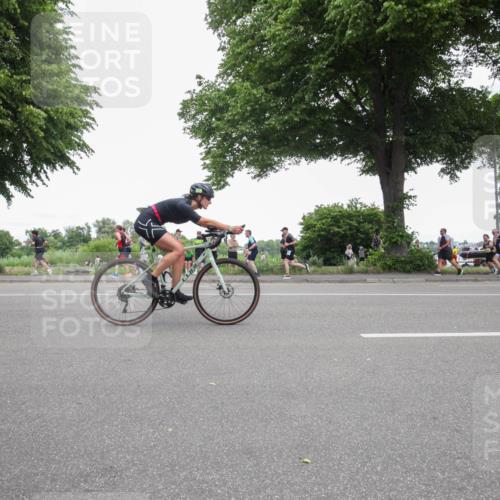 15.06.2025 - 7 Türme Triathlon Yannick Fuchs http://msf.ph/oto/7996095 15.06.2025 13:44:52 Radfahren 216, 352, 520, 601, 668, 1050, 1159, 1189 meine-sportfotos.de