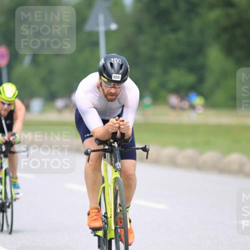 21.06.2025 - 27. Vierlanden-Triathlon H.Heesch http://msf.ph/oto/7996098 15.06.2025 12:19:38 Radfahren 637, 646, 647, 678, 844, 855, 953 meine-sportfotos.de