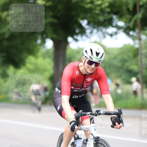15.06.2025 - 7 Türme Triathlon Yannick Fuchs http://msf.ph/oto/7996128 15.06.2025 13:11:19 Radfahren 243, 607, 973 meine-sportfotos.de