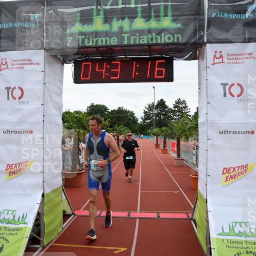 15.06.2025 - 7 Türme Triathlon Michael Strokosch http://msf.ph/oto/7996136 15.06.2025 14:31:16 Ziel 384, 568 meine-sportfotos.de