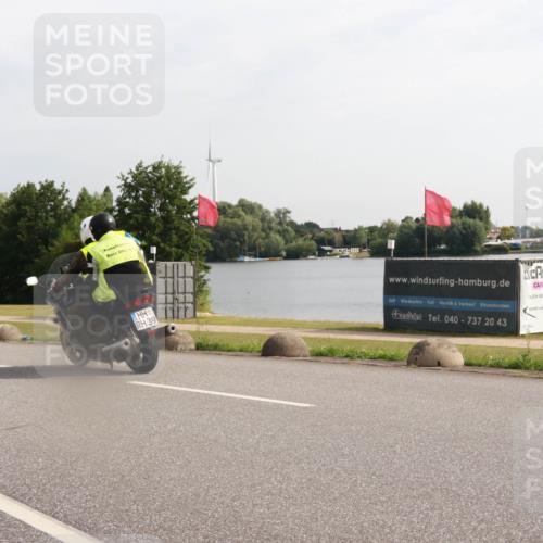 15.06.2025 - 27. Vierlanden-Triathlon H.Heesch http://msf.ph/oto/7996168 15.06.2025 09:24:07 Radfahren  meine-sportfotos.de