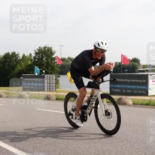 15.06.2025 - 27. Vierlanden-Triathlon H.Heesch http://msf.ph/oto/7996197 15.06.2025 09:24:38 Radfahren 153, 160 meine-sportfotos.de