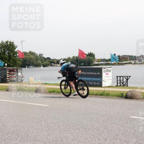 21.06.2025 - 27. Vierlanden-Triathlon H.Heesch http://msf.ph/oto/7996242 15.06.2025 11:29:49 Radfahren 879, 899, 929 meine-sportfotos.de