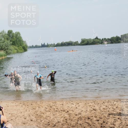 21.06.2025 - 27. Vierlanden-Triathlon MichiJ http://msf.ph/oto/7996251 15.06.2026 09:57:35 Schwimmen 287, 298, 309, 324, 340 meine-sportfotos.de