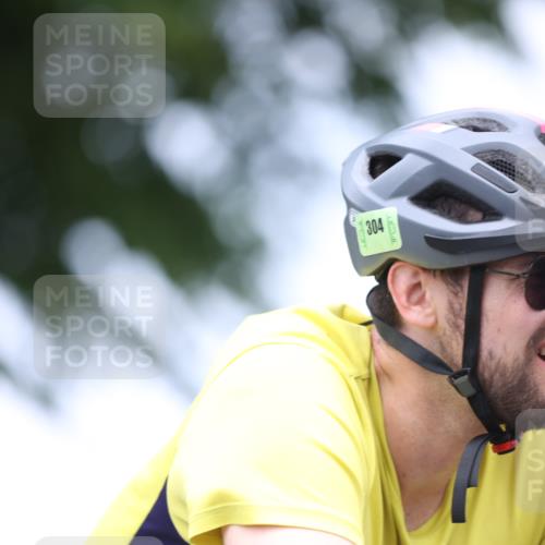 15.06.2025 - 7 Türme Triathlon Yannick Fuchs http://msf.ph/oto/7996367 15.06.2025 13:11:31 Radfahren 304, 307 meine-sportfotos.de