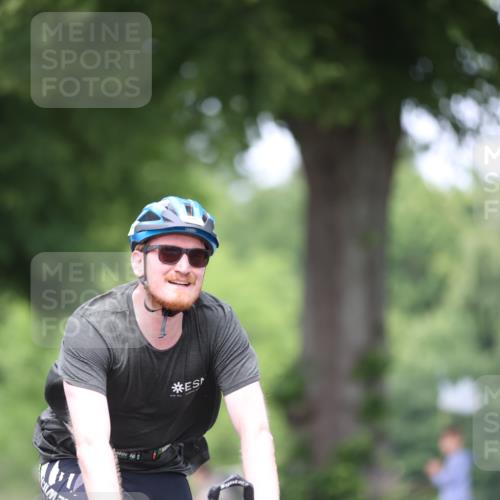 15.06.2025 - 7 Türme Triathlon Yannick Fuchs http://msf.ph/oto/7996392 15.06.2025 13:11:32 Radfahren 304, 307, 601 meine-sportfotos.de