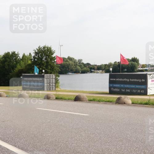 15.06.2025 - 27. Vierlanden-Triathlon H.Heesch http://msf.ph/oto/7996417 15.06.2025 09:24:51 Radfahren 138 meine-sportfotos.de