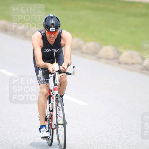 21.06.2025 - 27. Vierlanden-Triathlon H.Heesch http://msf.ph/oto/7996441 15.06.2025 12:21:44 Radfahren 810 meine-sportfotos.de