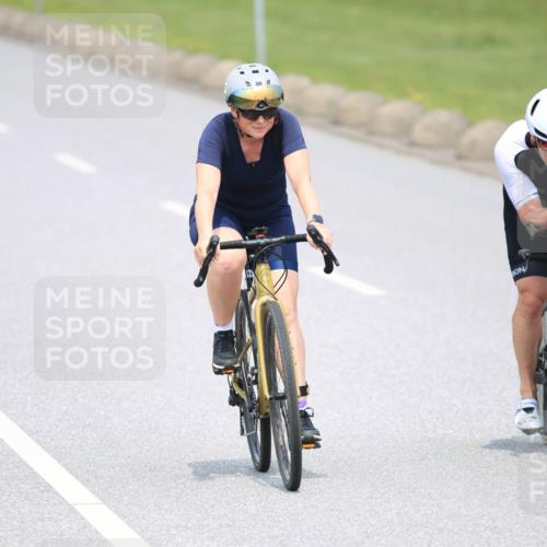 21.06.2025 - 27. Vierlanden-Triathlon H.Heesch http://msf.ph/oto/7996455 15.06.2025 12:21:59 Radfahren 794, 900, 937 meine-sportfotos.de