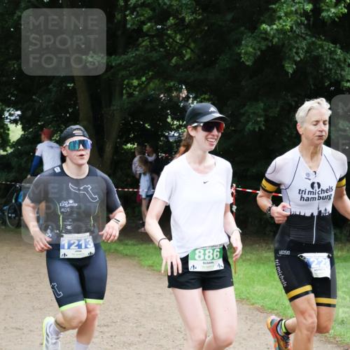 21.06.2025 - 27. Vierlanden-Triathlon Lena Gebhardt http://msf.ph/oto/7996475 15.06.2025 13:53:14 Laufen 20, 1213, 2015, 886, 4, 228 meine-sportfotos.de