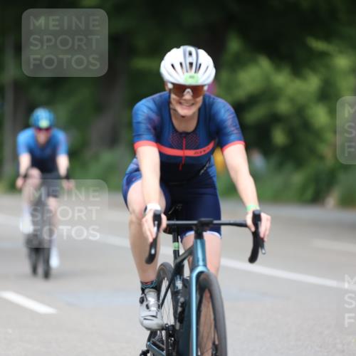 15.06.2025 - 7 Türme Triathlon Yannick Fuchs http://msf.ph/oto/7996477 15.06.2025 13:11:41 Radfahren 254, 352, 382, 415, 465, 601, 668, 1189 meine-sportfotos.de