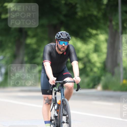 15.06.2025 - 7 Türme Triathlon Yannick Fuchs http://msf.ph/oto/7996527 15.06.2025 12:16:16 Radfahren 256 meine-sportfotos.de
