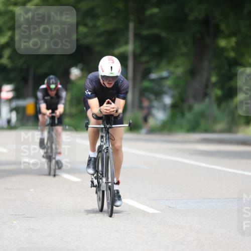 15.06.2025 - 7 Türme Triathlon Yannick Fuchs http://msf.ph/oto/7996544 15.06.2025 12:16:18 Radfahren 256, 332 meine-sportfotos.de