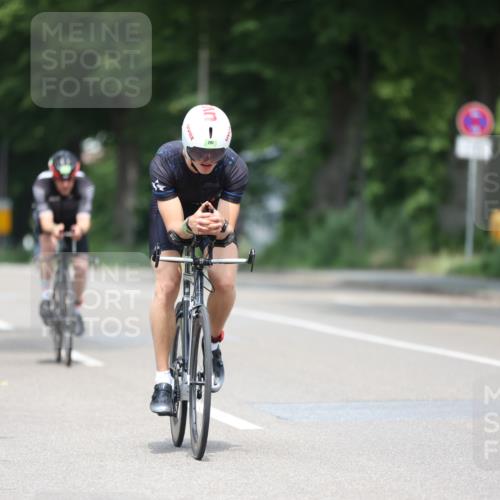 15.06.2025 - 7 Türme Triathlon Yannick Fuchs http://msf.ph/oto/7996563 15.06.2025 12:16:18 Radfahren 256, 332 meine-sportfotos.de