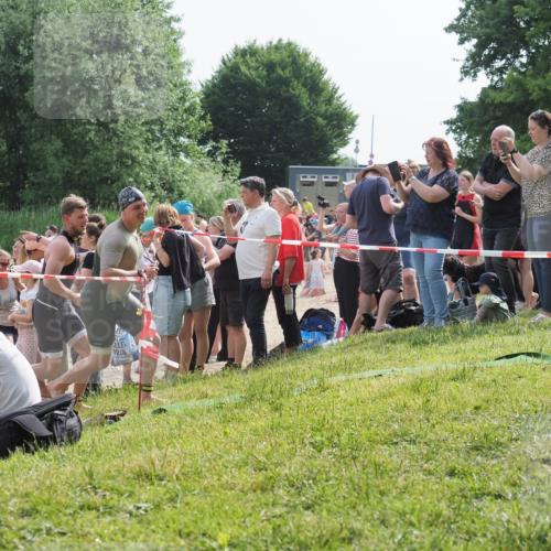 15.06.2025 - 27. Vierlanden-Triathlon KatJ http://msf.ph/oto/7996596 15.06.2025 09:55:34 Schwimmen 272, 316, 327, 329, 335, 348, 353, 548 meine-sportfotos.de