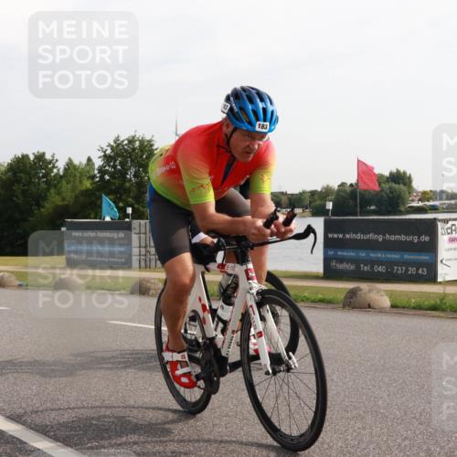 15.06.2025 - 27. Vierlanden-Triathlon H.Heesch http://msf.ph/oto/7996717 15.06.2025 09:28:55 Radfahren 172, 183, 233 meine-sportfotos.de