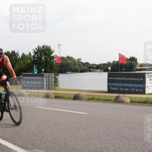 15.06.2025 - 27. Vierlanden-Triathlon H.Heesch http://msf.ph/oto/7996815 15.06.2025 09:30:35 Radfahren 174 meine-sportfotos.de