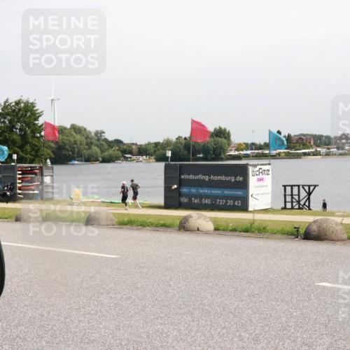 21.06.2025 - 27. Vierlanden-Triathlon H.Heesch http://msf.ph/oto/7996840 15.06.2025 11:31:21 Radfahren 216, 941 meine-sportfotos.de