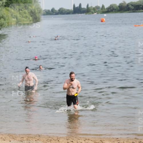 21.06.2025 - 27. Vierlanden-Triathlon MichiJ http://msf.ph/oto/7996866 15.06.2026 09:58:04 Schwimmen 289, 347 meine-sportfotos.de