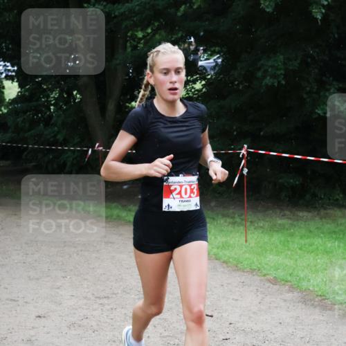 21.06.2025 - 27. Vierlanden-Triathlon Lena Gebhardt http://msf.ph/oto/7996931 15.06.2025 13:53:46 Laufen 203, 1, 2 meine-sportfotos.de