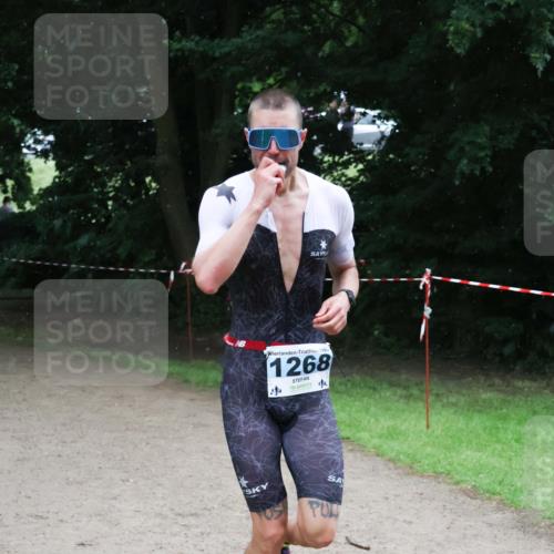 21.06.2025 - 27. Vierlanden-Triathlon Lena Gebhardt http://msf.ph/oto/7996993 15.06.2025 13:53:53 Laufen 202, 1268 meine-sportfotos.de