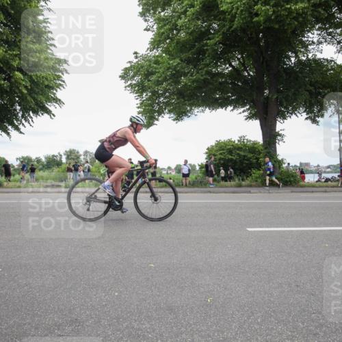 15.06.2025 - 7 Türme Triathlon Yannick Fuchs http://msf.ph/oto/7997011 15.06.2025 13:48:49 Radfahren 212, 428, 796, 806, 1013, 1092 meine-sportfotos.de