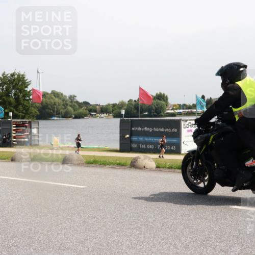 21.06.2025 - 27. Vierlanden-Triathlon H.Heesch http://msf.ph/oto/7997050 15.06.2025 11:31:54 Radfahren 113, 252, 898, 913 meine-sportfotos.de