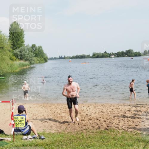 21.06.2025 - 27. Vierlanden-Triathlon MichiJ http://msf.ph/oto/7997056 15.06.2026 09:58:13 Schwimmen 289, 321, 360 meine-sportfotos.de