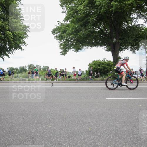 15.06.2025 - 7 Türme Triathlon Yannick Fuchs http://msf.ph/oto/7997102 15.06.2025 13:48:55 Radfahren 212, 230, 428, 761, 796, 806, 1092, 1110 meine-sportfotos.de