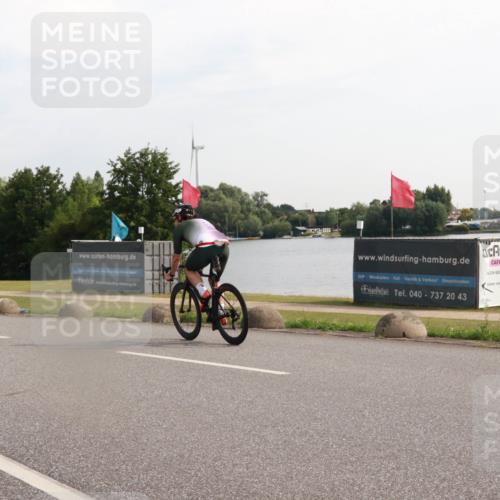 15.06.2025 - 27. Vierlanden-Triathlon H.Heesch http://msf.ph/oto/7997121 15.06.2025 09:32:21 Radfahren 169 meine-sportfotos.de