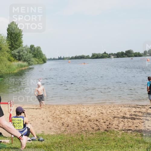 21.06.2025 - 27. Vierlanden-Triathlon MichiJ http://msf.ph/oto/7997148 15.06.2026 09:58:15 Schwimmen 289, 321, 360 meine-sportfotos.de