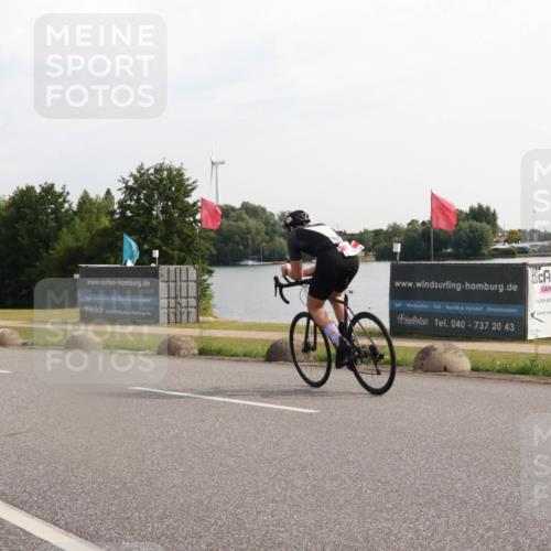 15.06.2025 - 27. Vierlanden-Triathlon H.Heesch http://msf.ph/oto/7997157 15.06.2025 09:32:45 Radfahren 84 meine-sportfotos.de