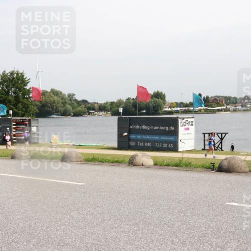 21.06.2025 - 27. Vierlanden-Triathlon H.Heesch http://msf.ph/oto/7997212 15.06.2025 11:32:05 Radfahren 144, 959 meine-sportfotos.de